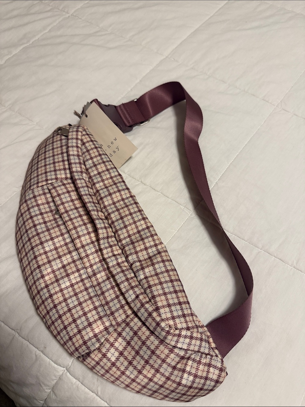 A New Day Crossbody Belt Bag - Picture 2 of 4